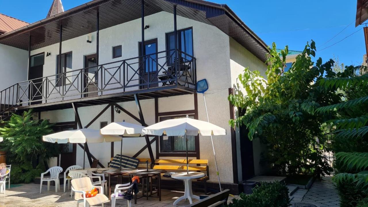Evropa Hotel Bosteri Zewnętrze zdjęcie