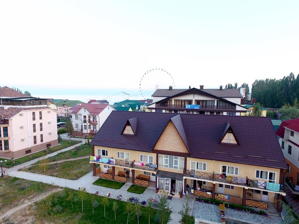 Evropa Hotel Bosteri Zewnętrze zdjęcie