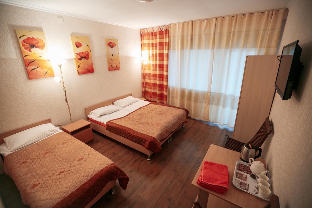 Evropa Hotel Bosteri Zewnętrze zdjęcie